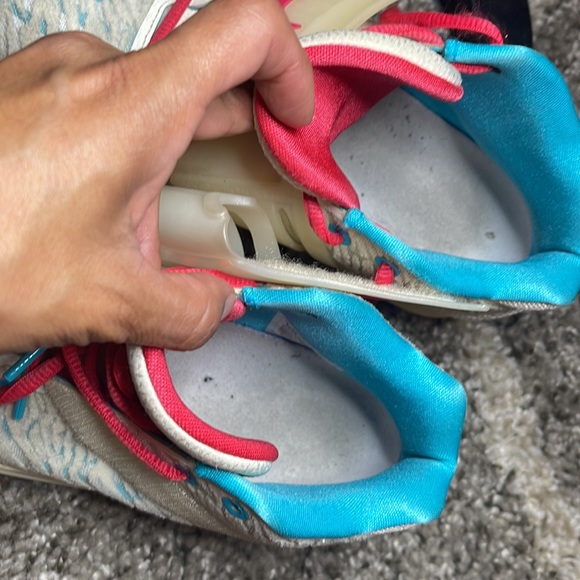 Great condition! KD 14 “Multi-Color” Size 7 - Picture 10 of 13